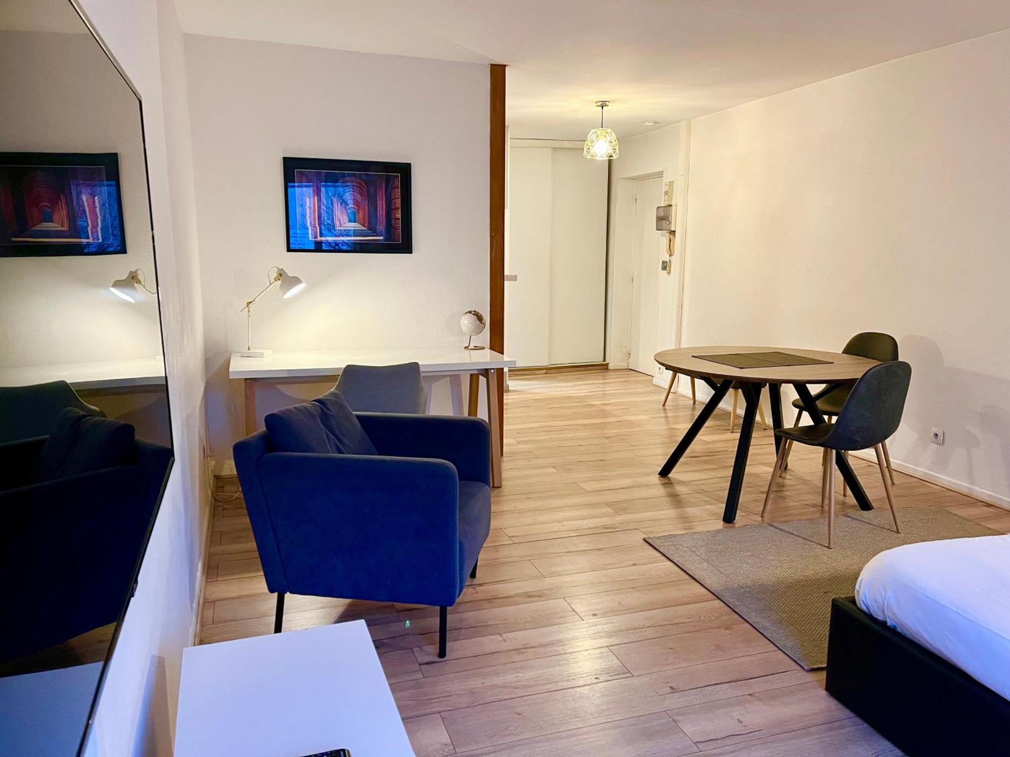 Suite Laon 89 Reims Luaran gambar